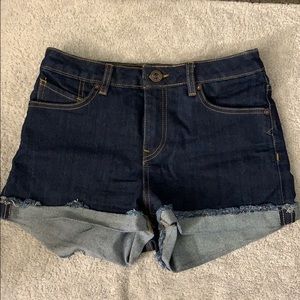 🐝 Volcom high rise shorts